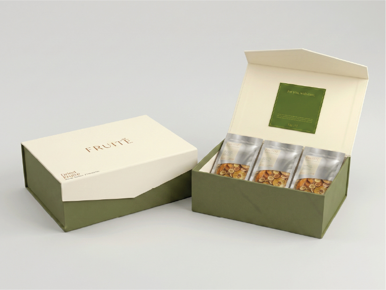 FRUITÉ gift box พร้อมผลิตภัณฑ์ผลไม้ไทยอบแห้ง